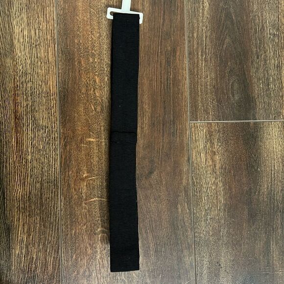 Loft Black Rhinestone Stretchy Belt Back Snap Closure Boho Minimalist - Picture 4 of 15